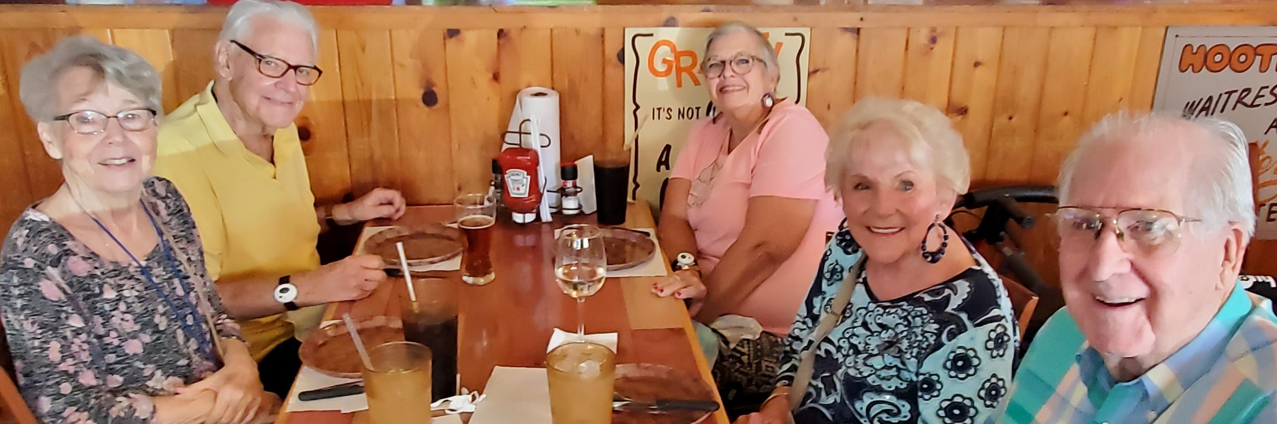 Assisted Living Excursion to Hooters - Aravilla Sarasota resident outings