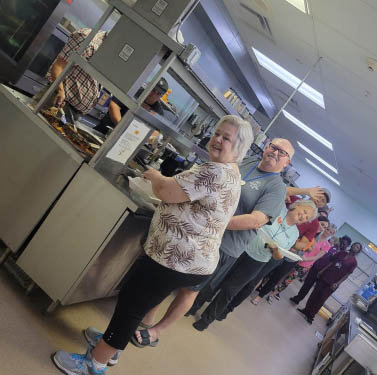 lunch during hurricane Ian at memory care community