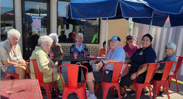 memory care Aravilla Sarasota lunch bunch crew