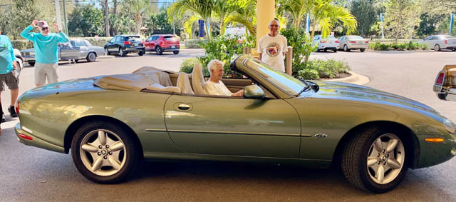 Aravilla Sarasota senior resident in antique car