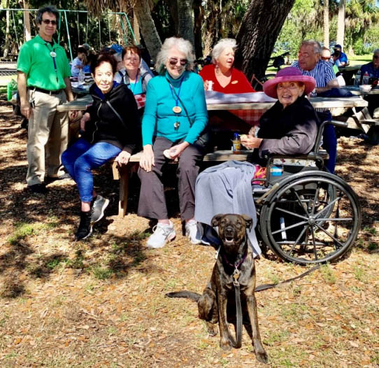 Aravilla Sarasota assisted living park outings